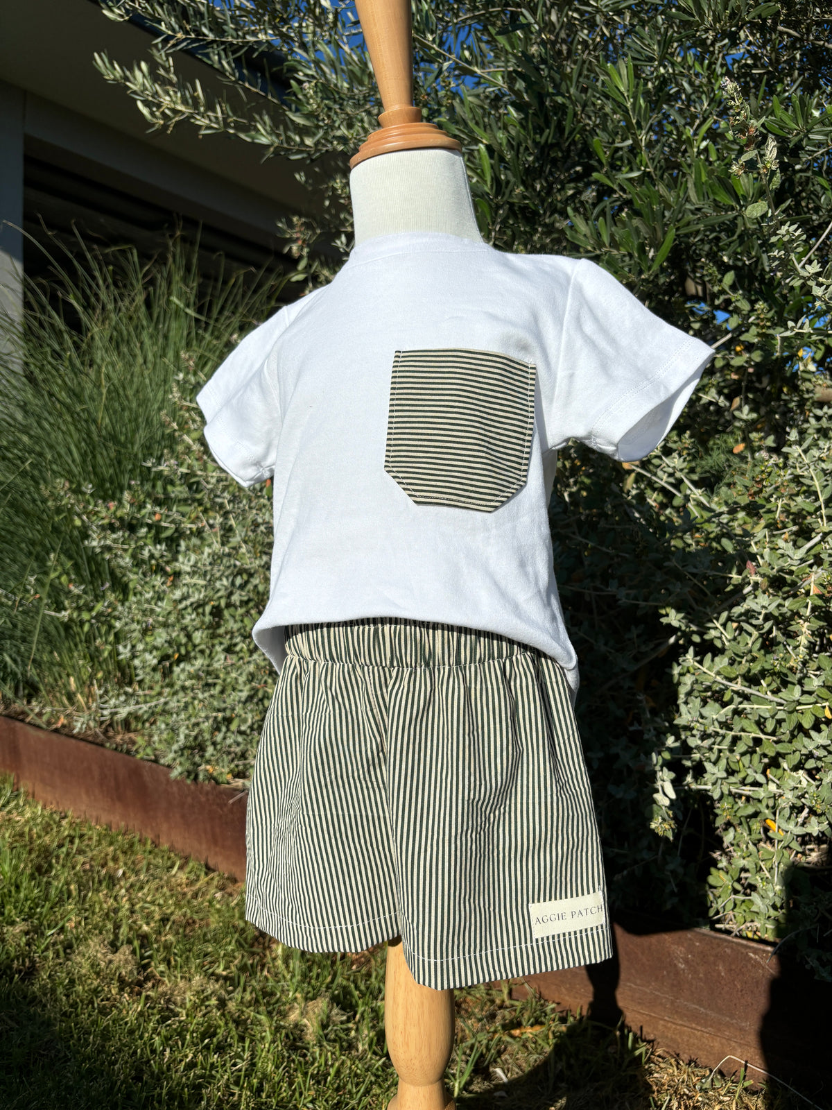 Festive Tee - Pea Stripe